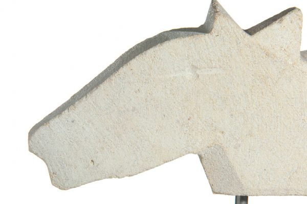 tête de cheval sculpté en calcaire